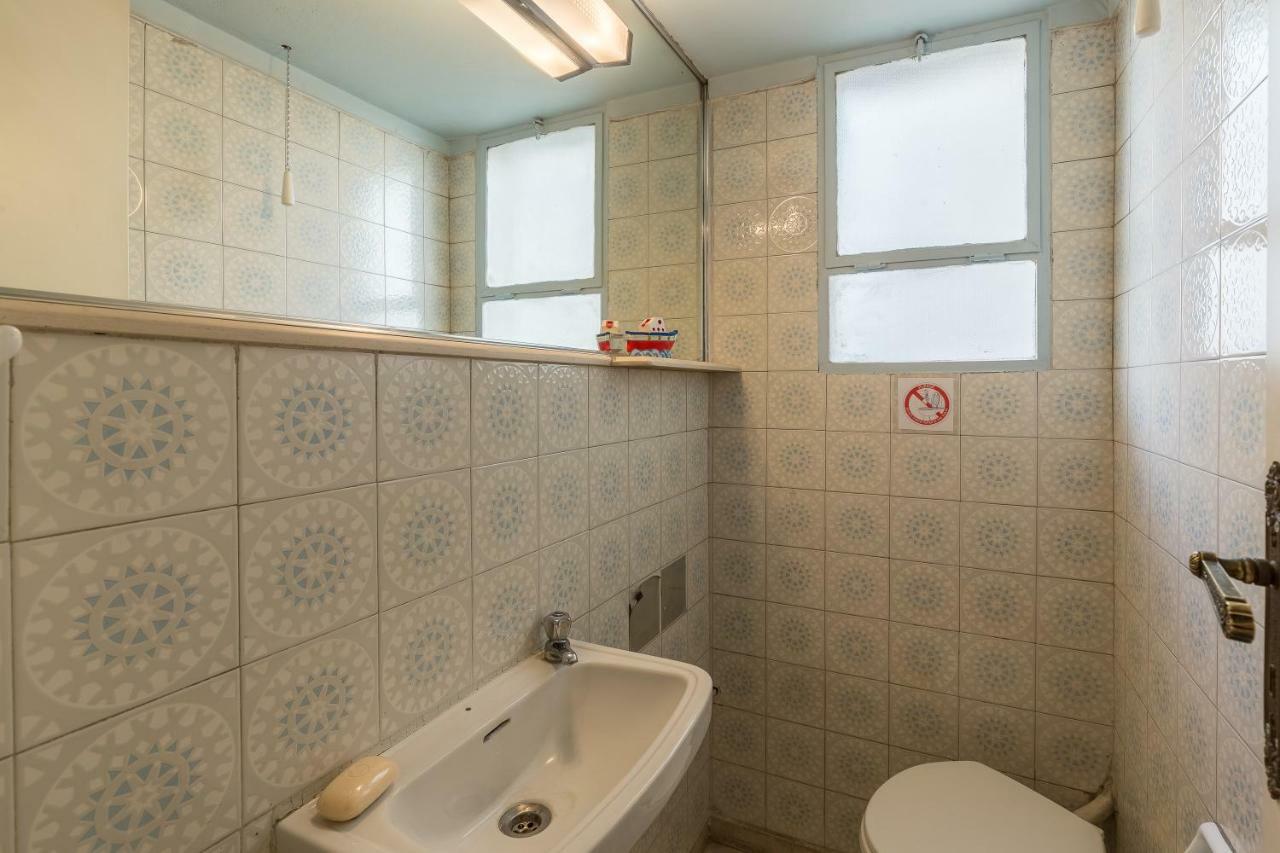 Art Deco Spacious Appartment Close To Centre Athena Bagian luar foto